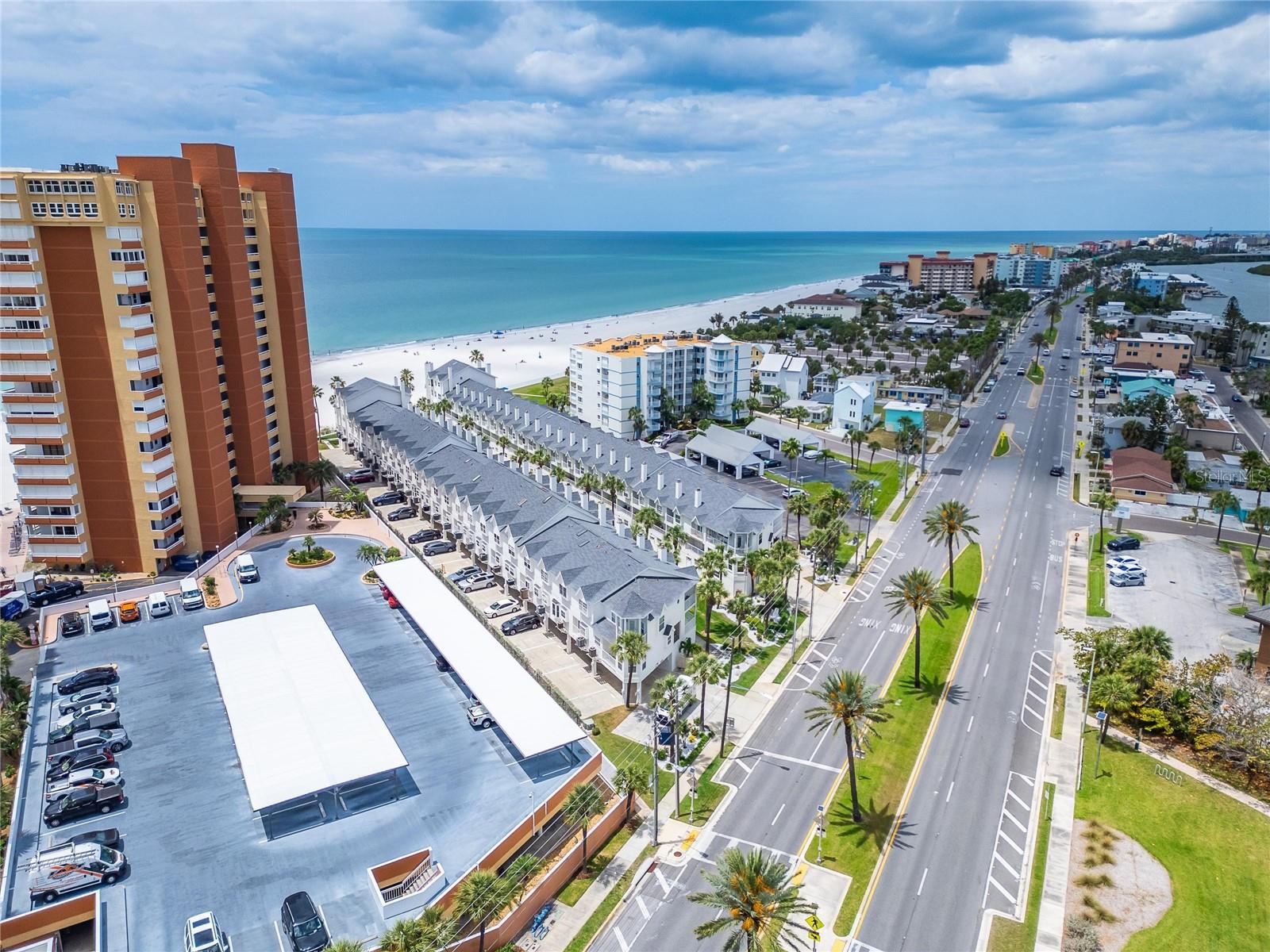 Image 78 of 97 For 17960 Gulf Boulevard 106