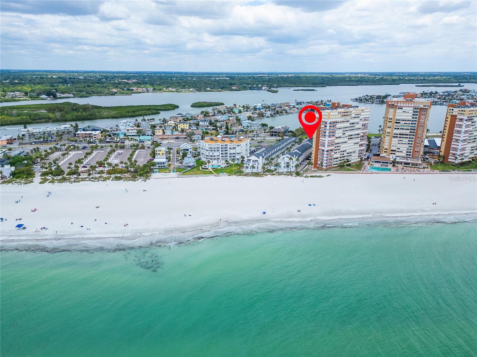 Image 87 of 97 For 17960 Gulf Boulevard 106
