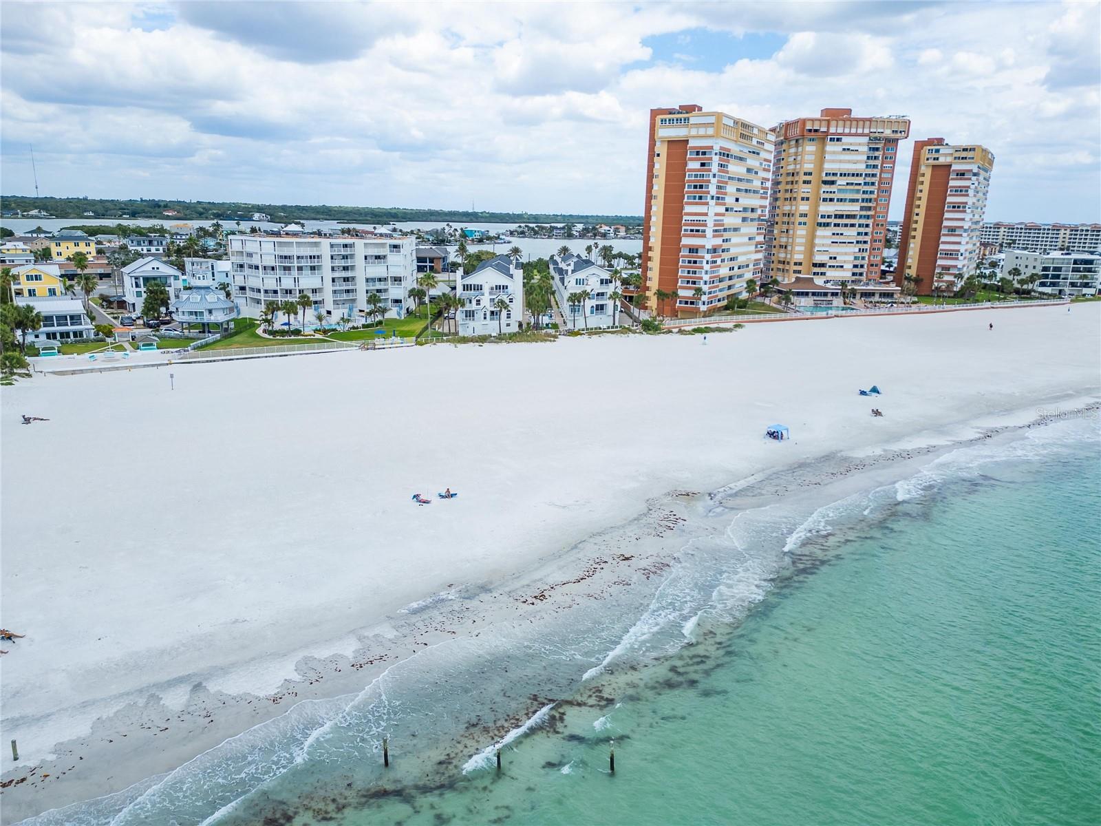 Image 93 of 97 For 17960 Gulf Boulevard 106