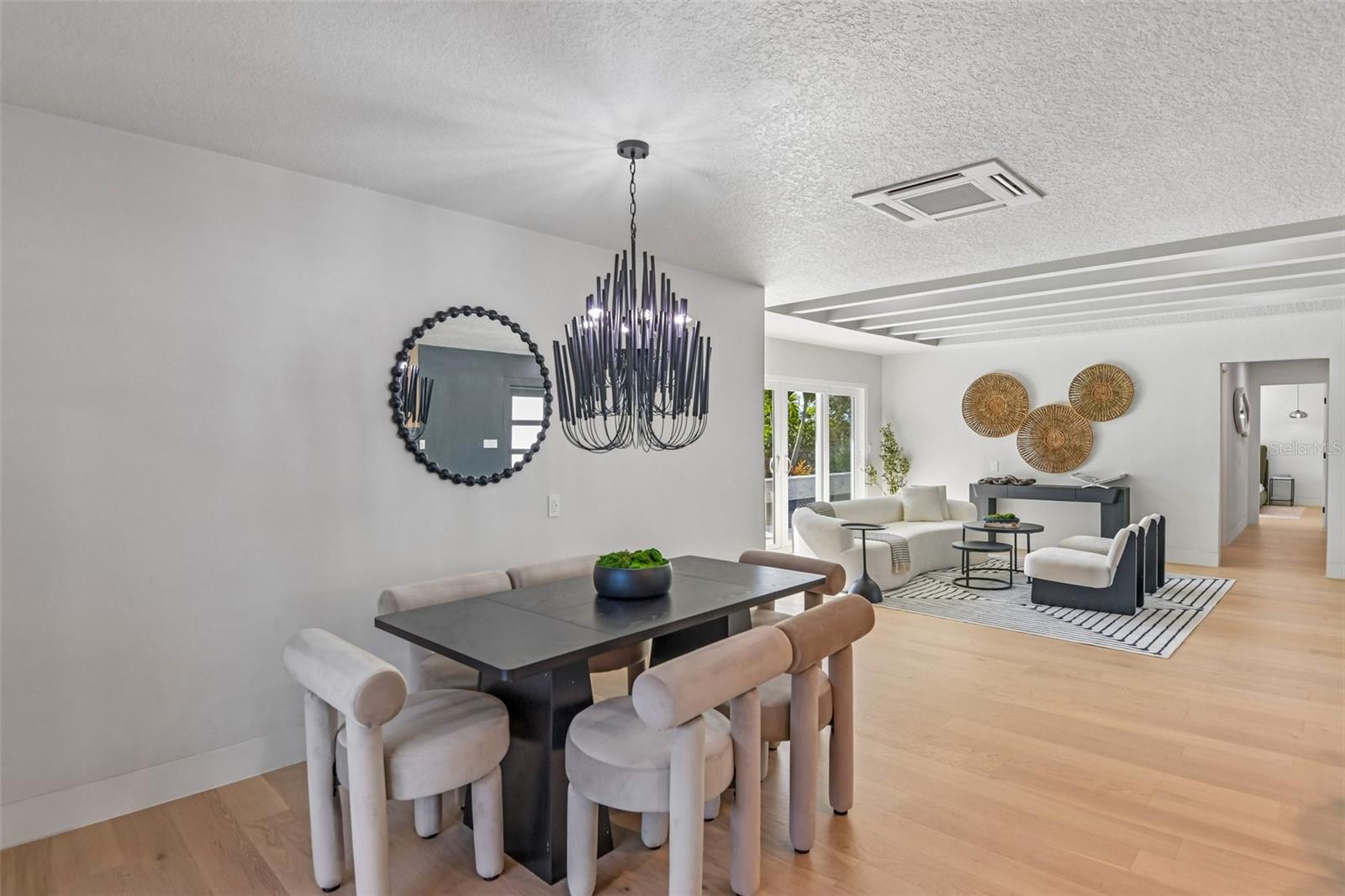 Image 12 of 43 For 861 Rafael Boulevard Ne