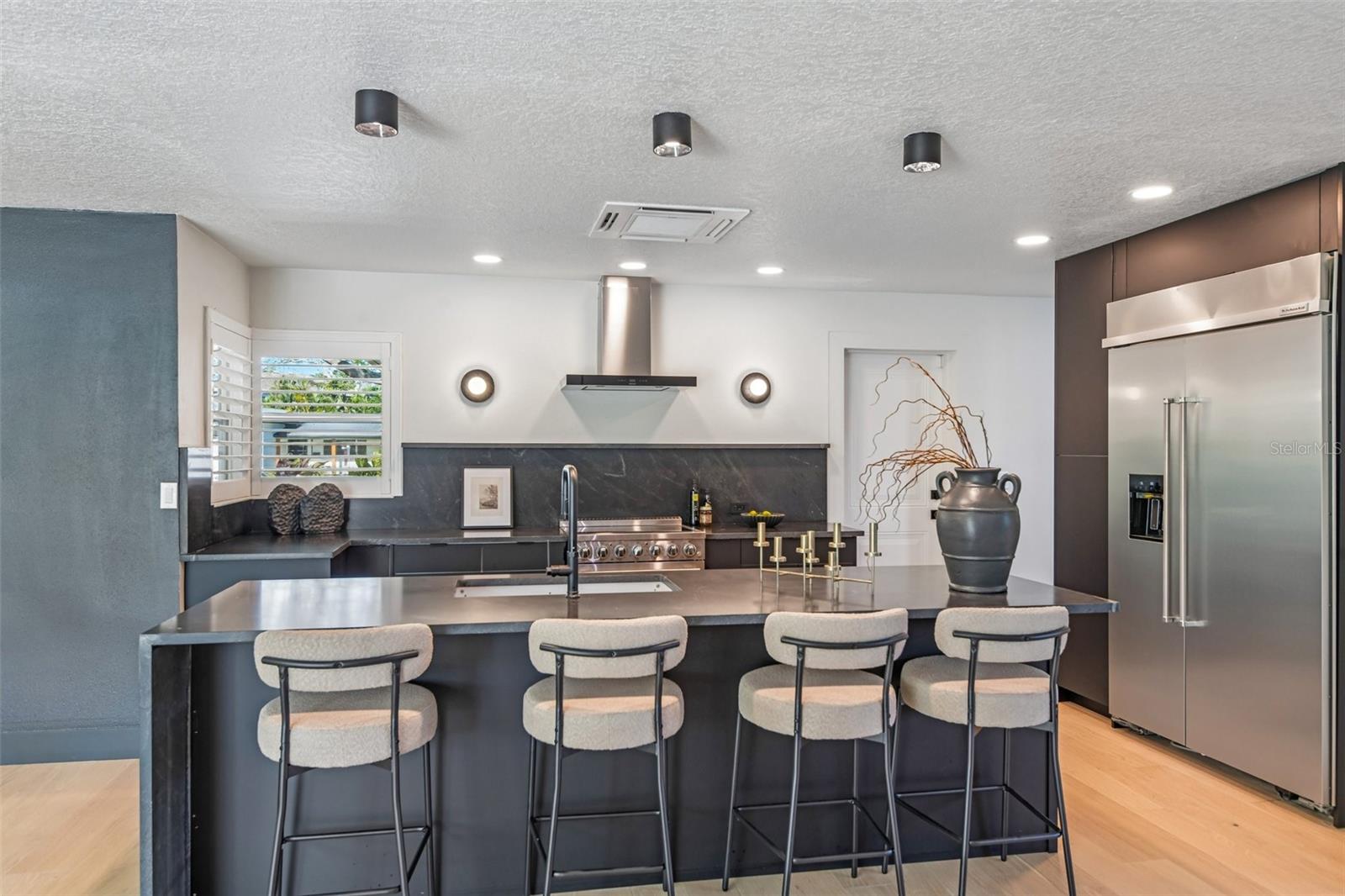 Image 13 of 43 For 861 Rafael Boulevard Ne