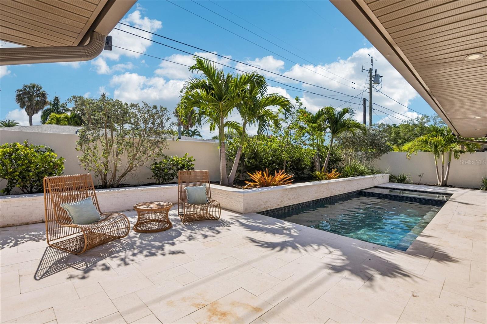 Image 2 of 43 For 861 Rafael Boulevard Ne