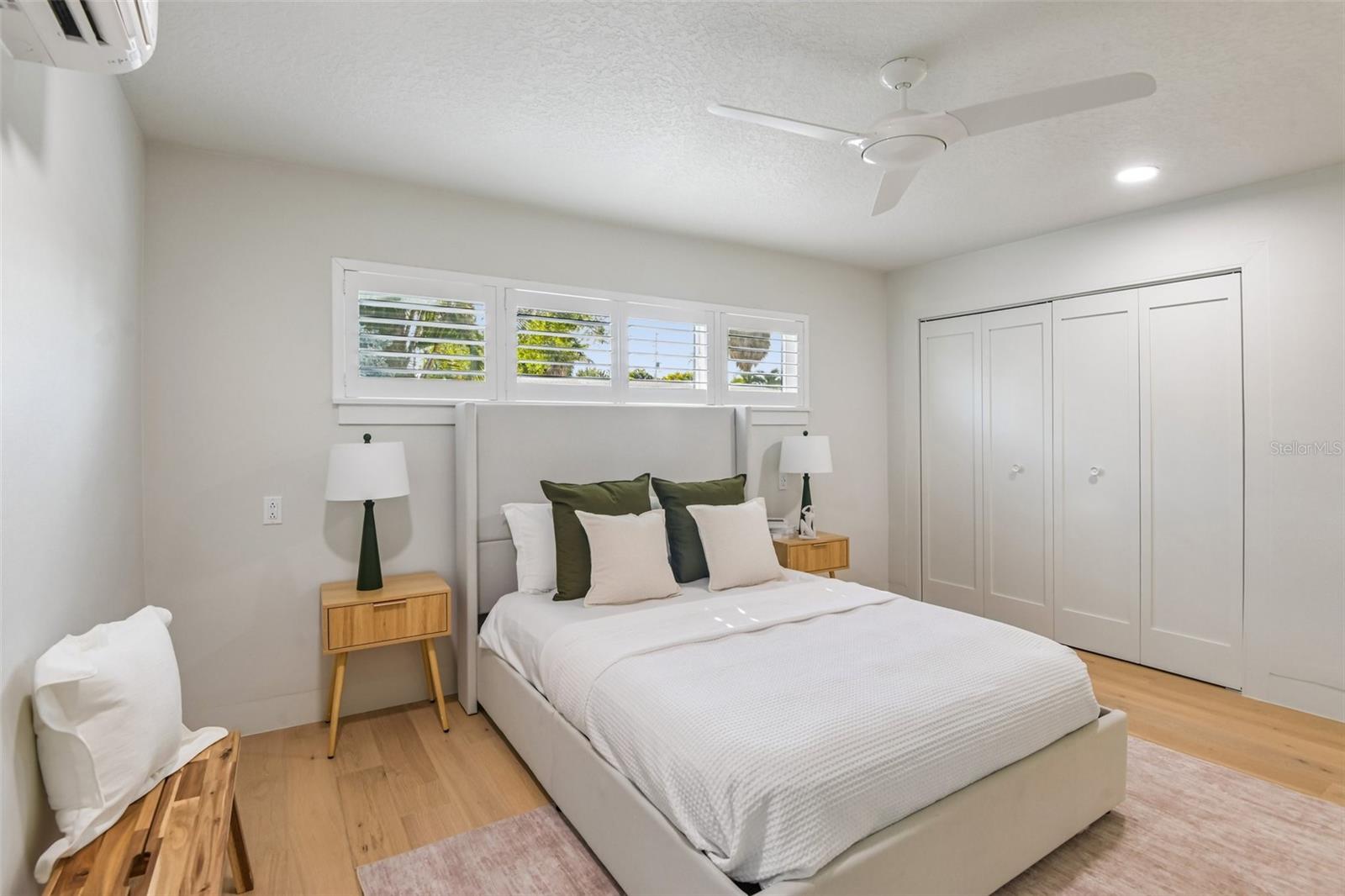 Image 25 of 43 For 861 Rafael Boulevard Ne