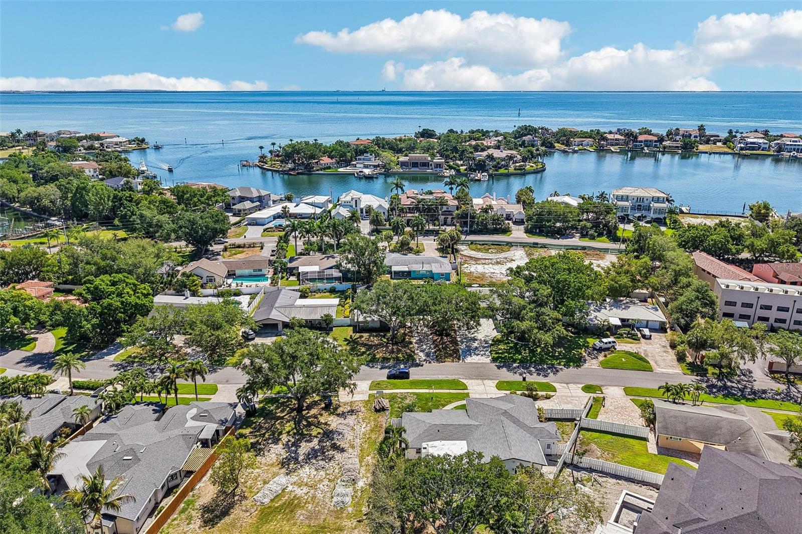 Image 38 of 43 For 861 Rafael Boulevard Ne