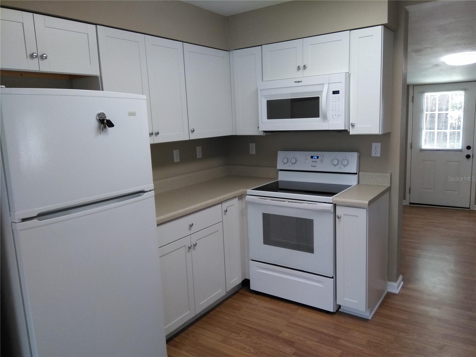 Image 14 of 38 For 910 9th Avenue Sw