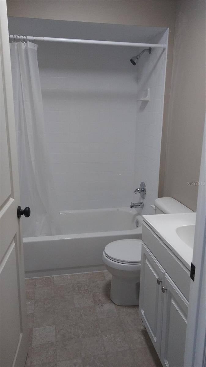 Image 22 of 38 For 910 9th Avenue Sw