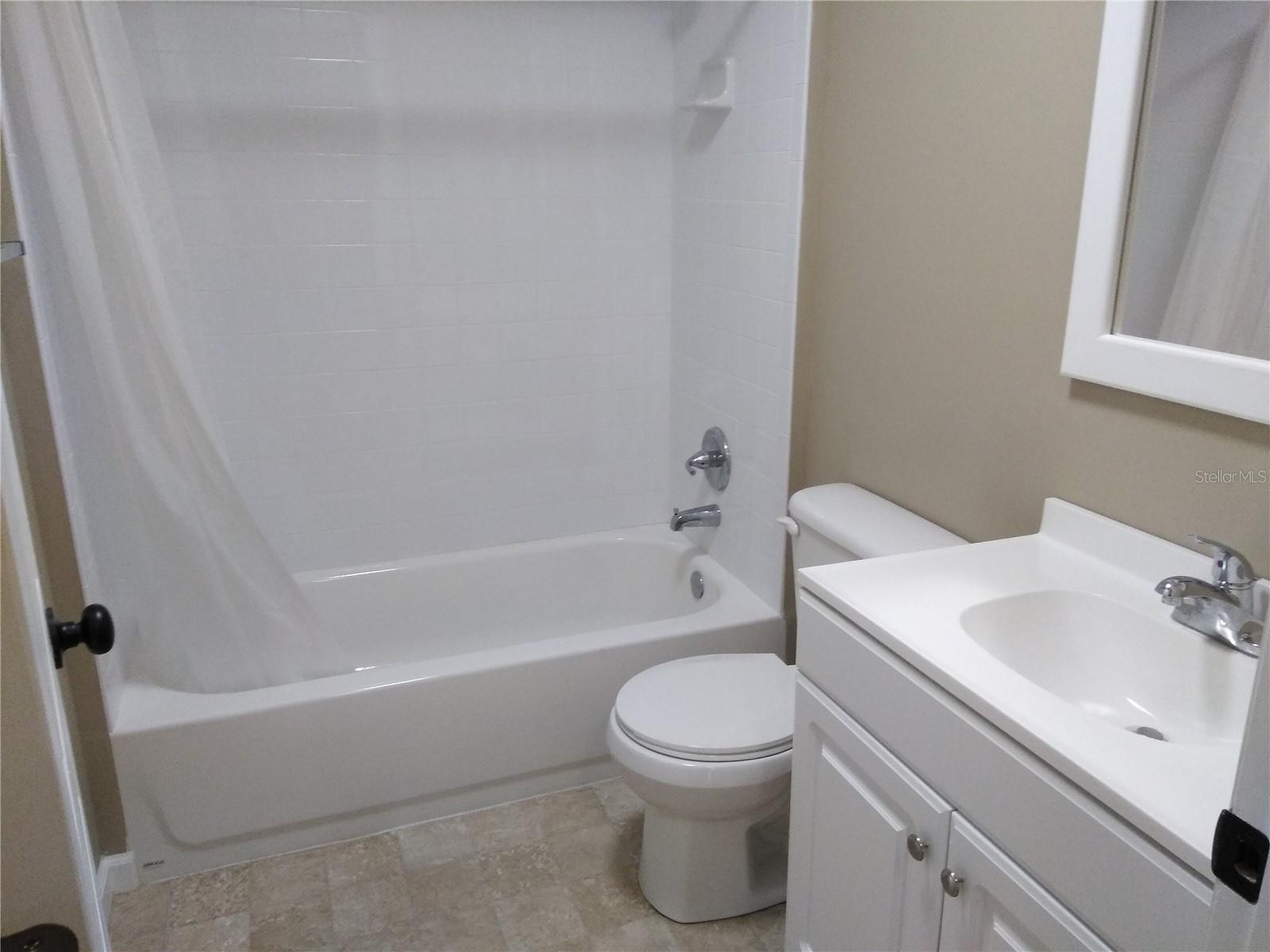 Image 27 of 38 For 910 9th Avenue Sw