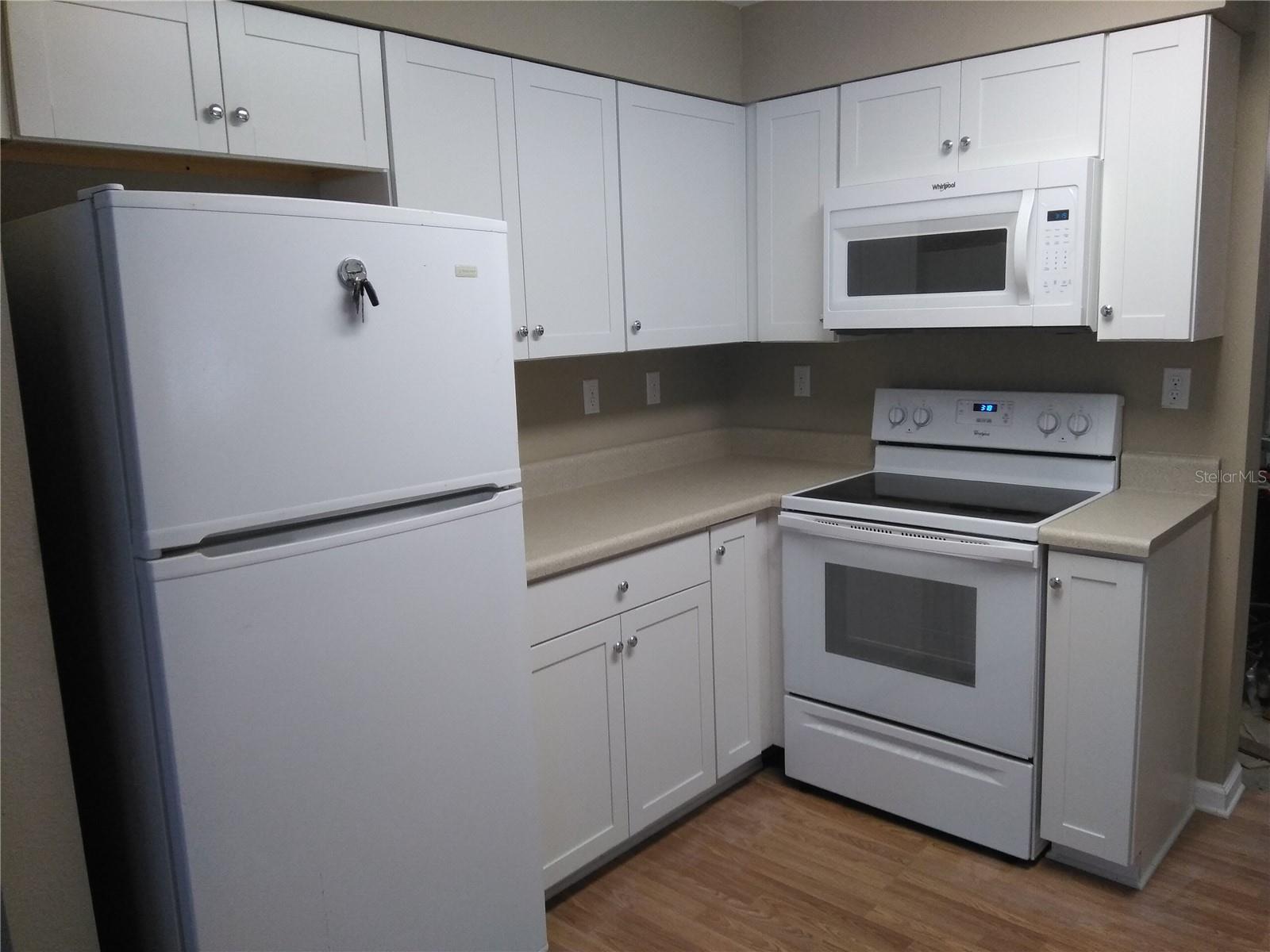 Image 9 of 38 For 910 9th Avenue Sw