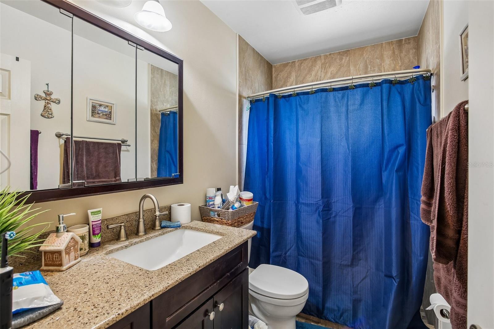 Image 14 of 33 For 10713 59th Avenue