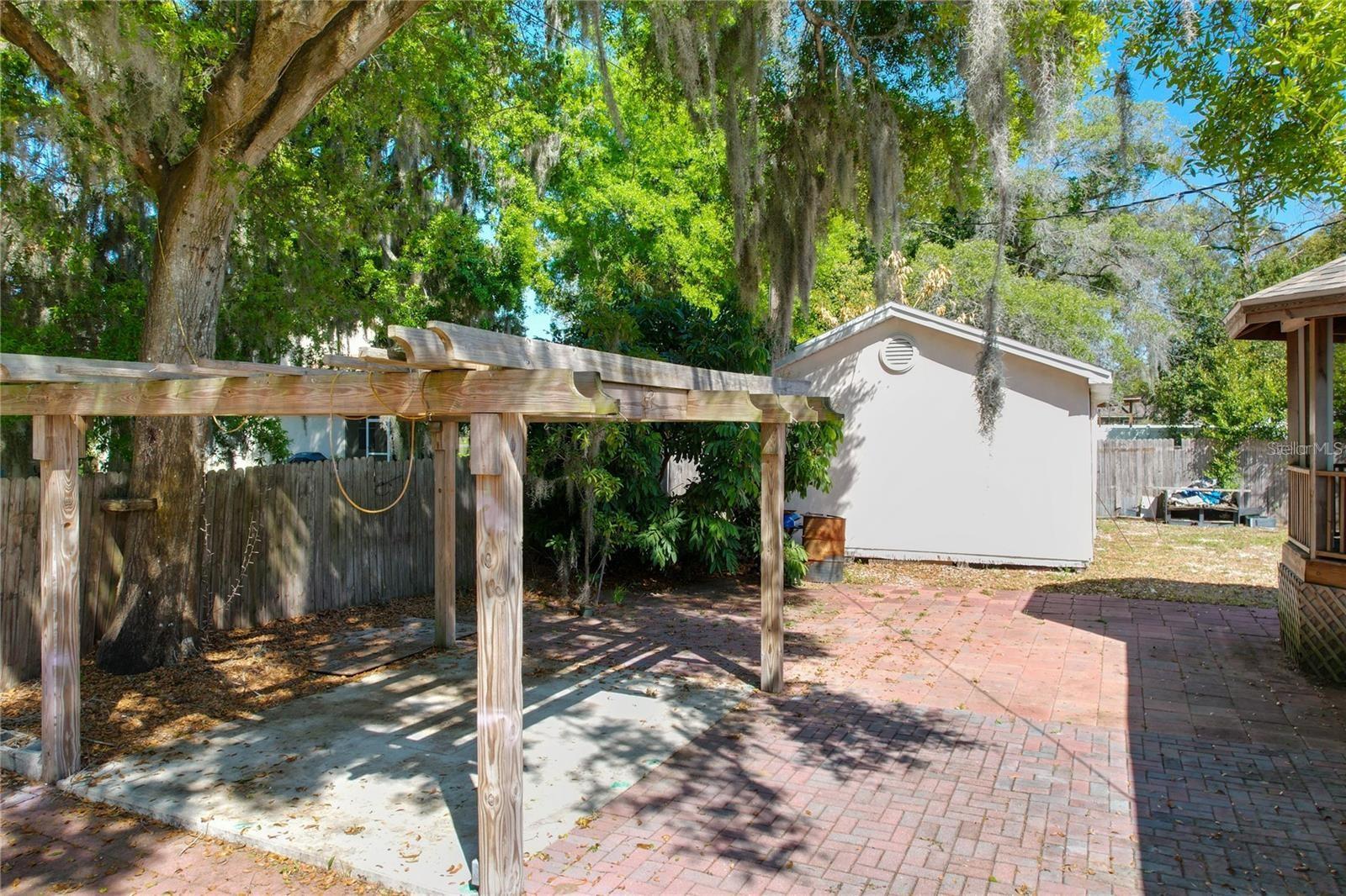 Image 10 of 96 For 25 Chesley Avenue