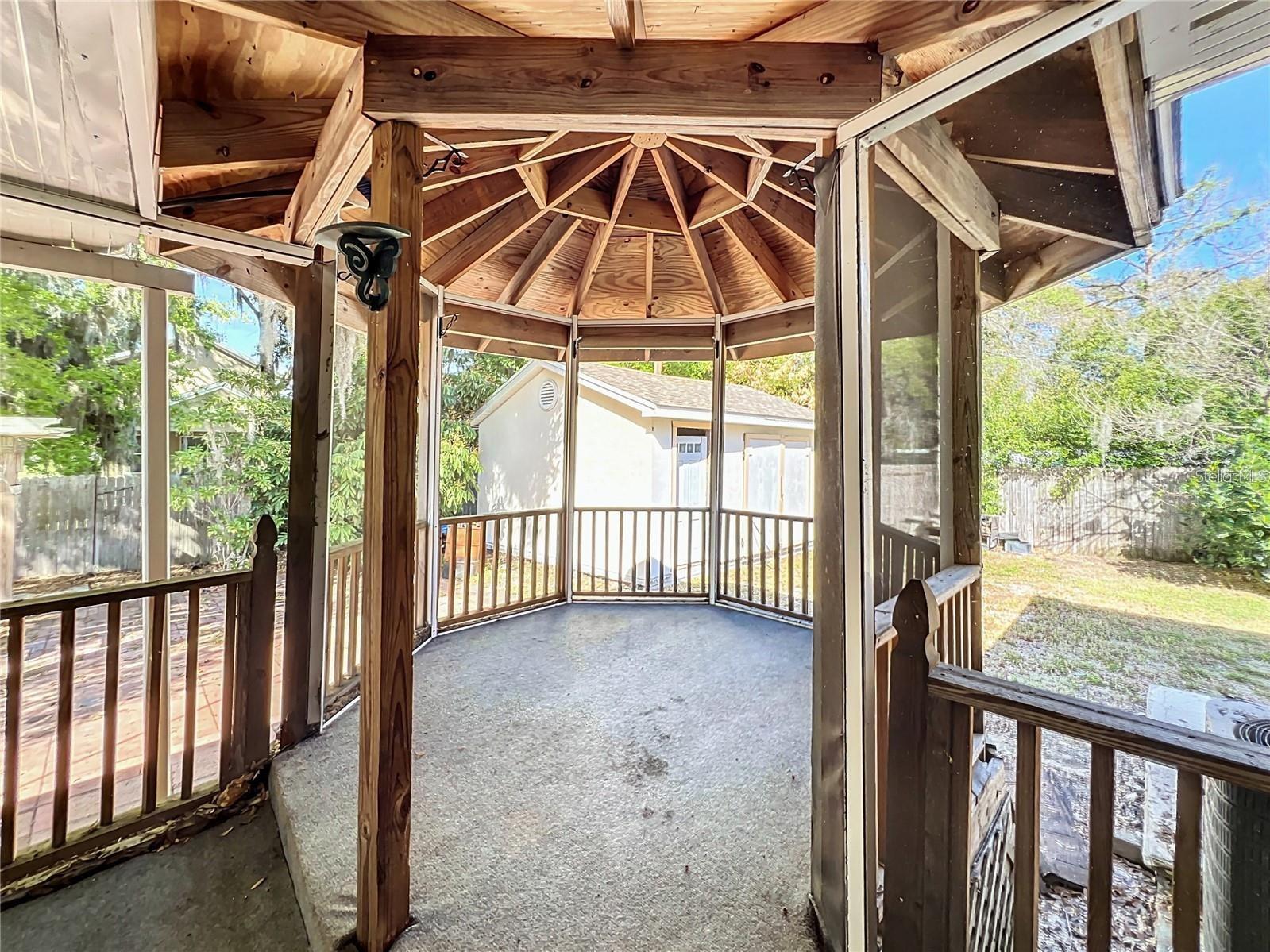 Image 19 of 96 For 25 Chesley Avenue