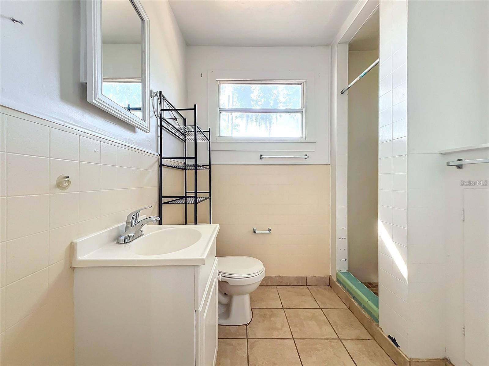 Image 31 of 96 For 25 Chesley Avenue