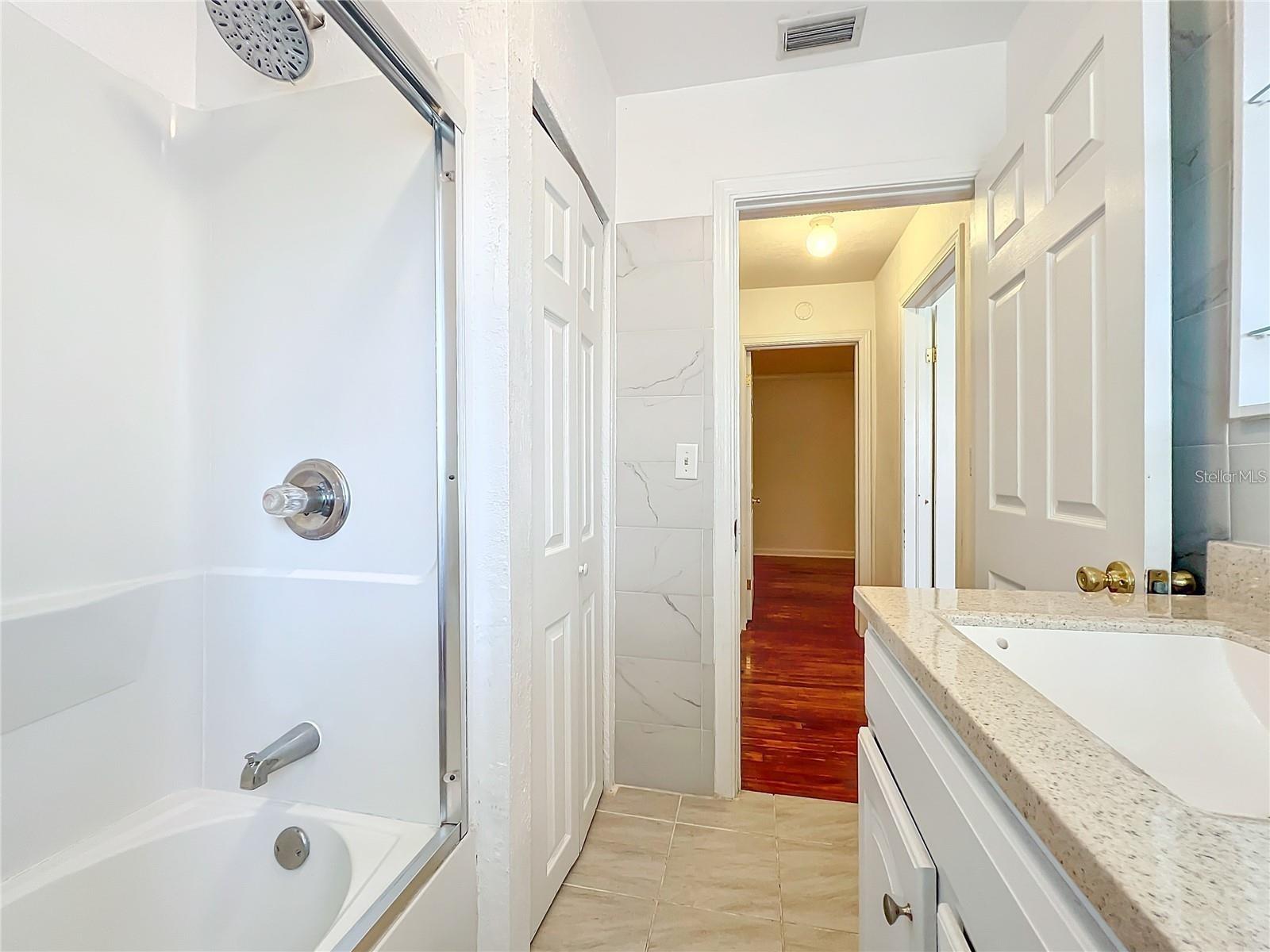 Image 45 of 96 For 25 Chesley Avenue