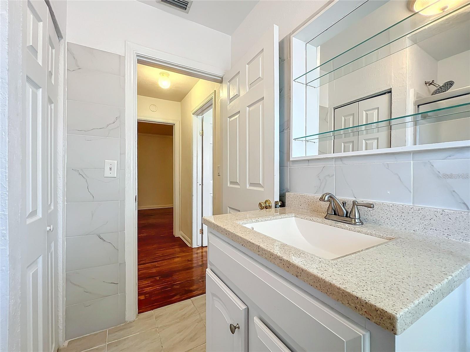 Image 46 of 96 For 25 Chesley Avenue