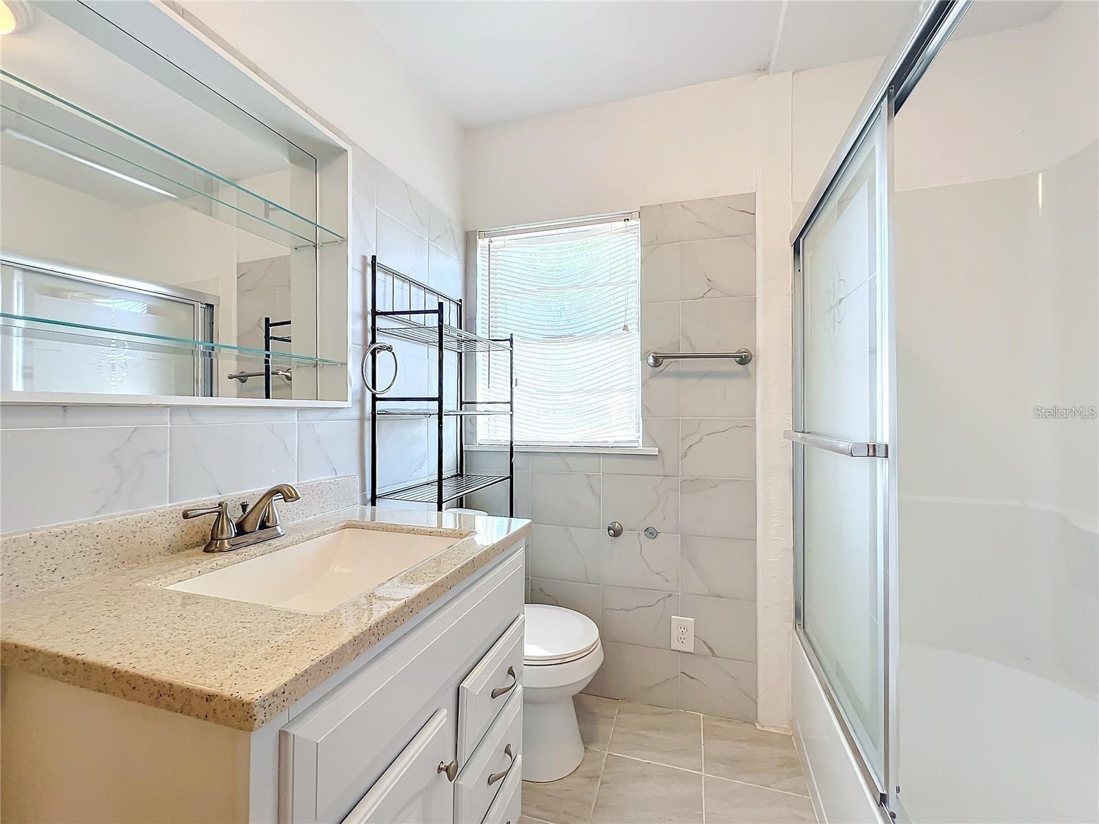 Image 47 of 96 For 25 Chesley Avenue