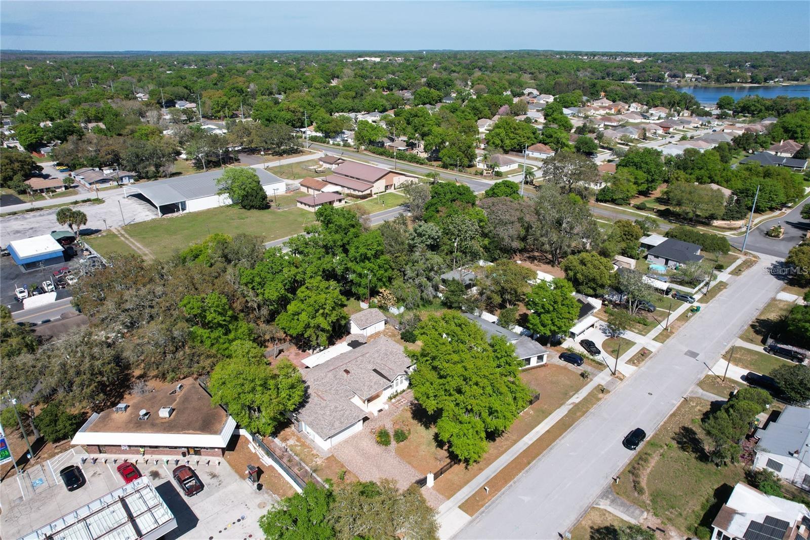 Image 6 of 96 For 25 Chesley Avenue