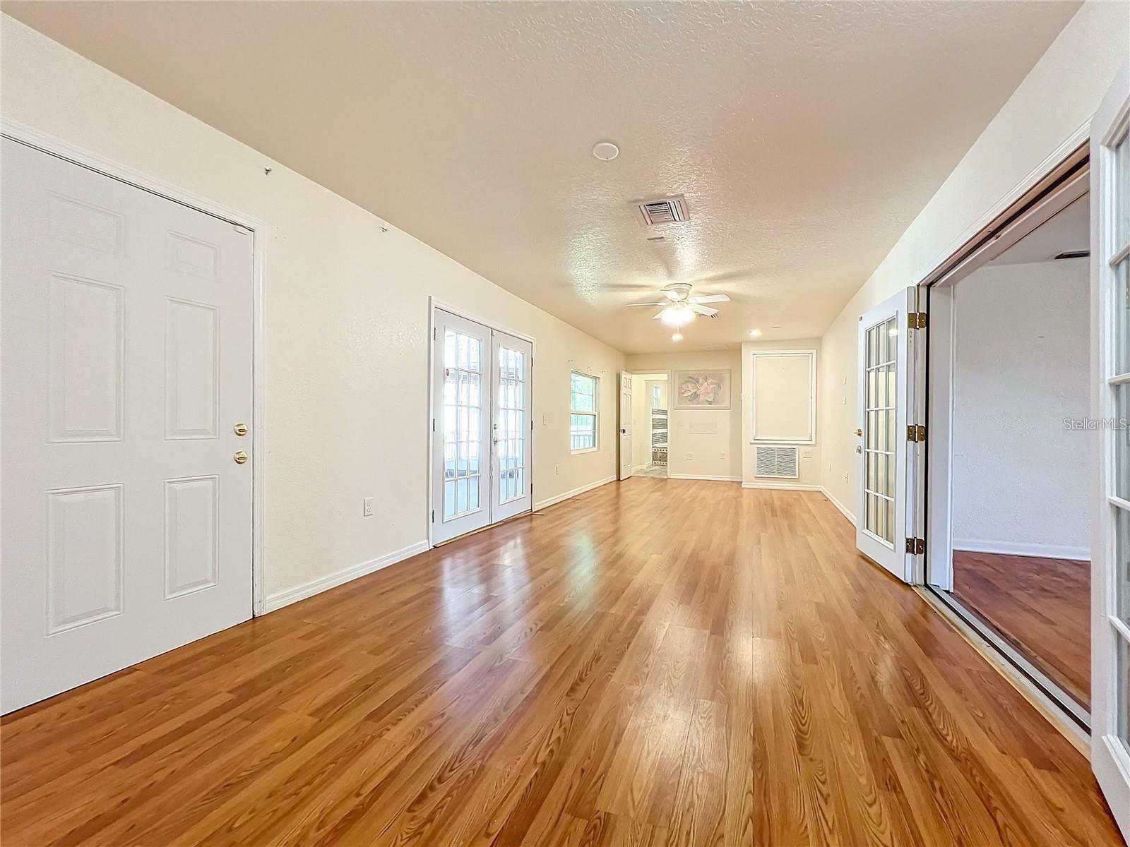 Image 67 of 96 For 25 Chesley Avenue