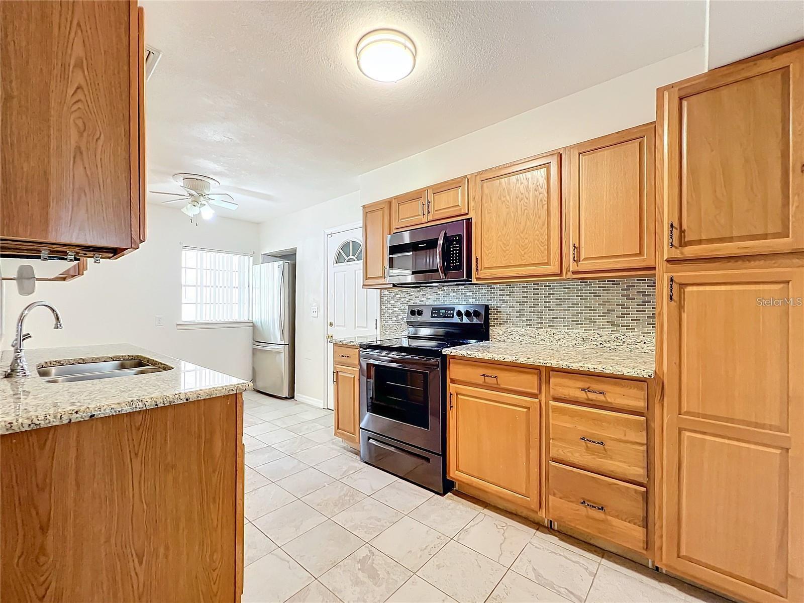 Image 75 of 96 For 25 Chesley Avenue