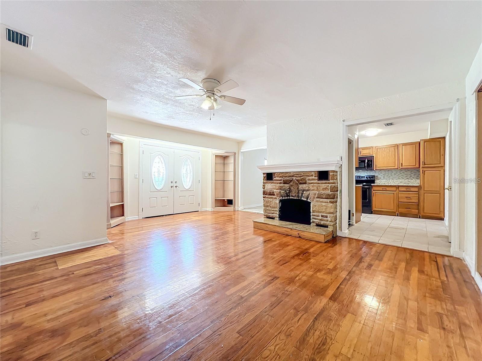 Image 80 of 96 For 25 Chesley Avenue