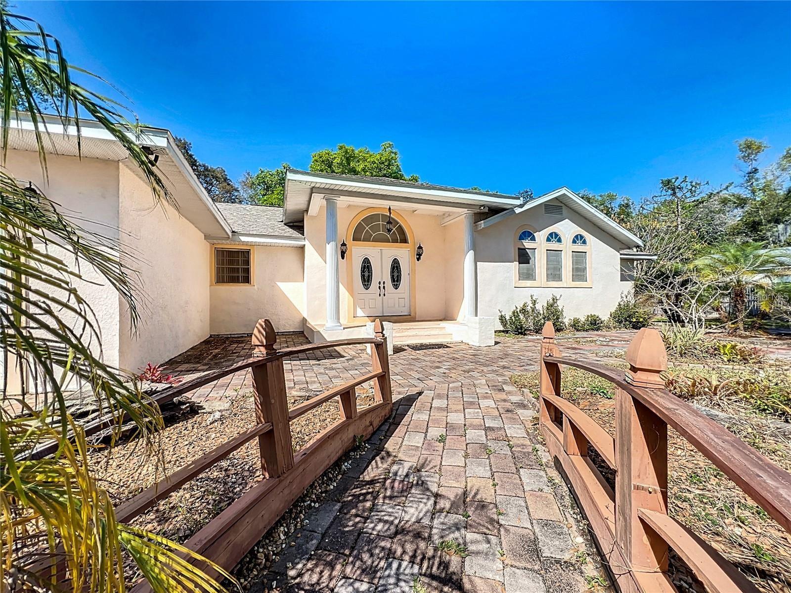 Image 85 of 96 For 25 Chesley Avenue