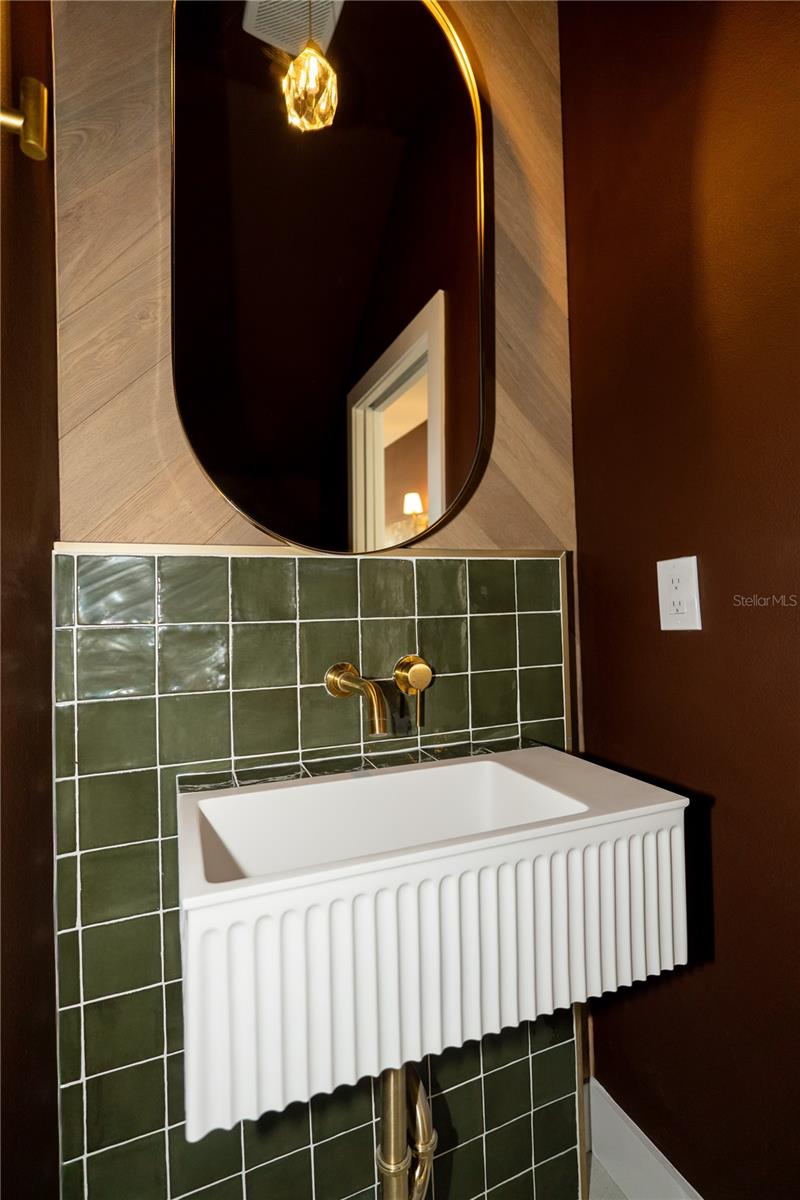 Image 15 of 50 For 7619 Amherst Street