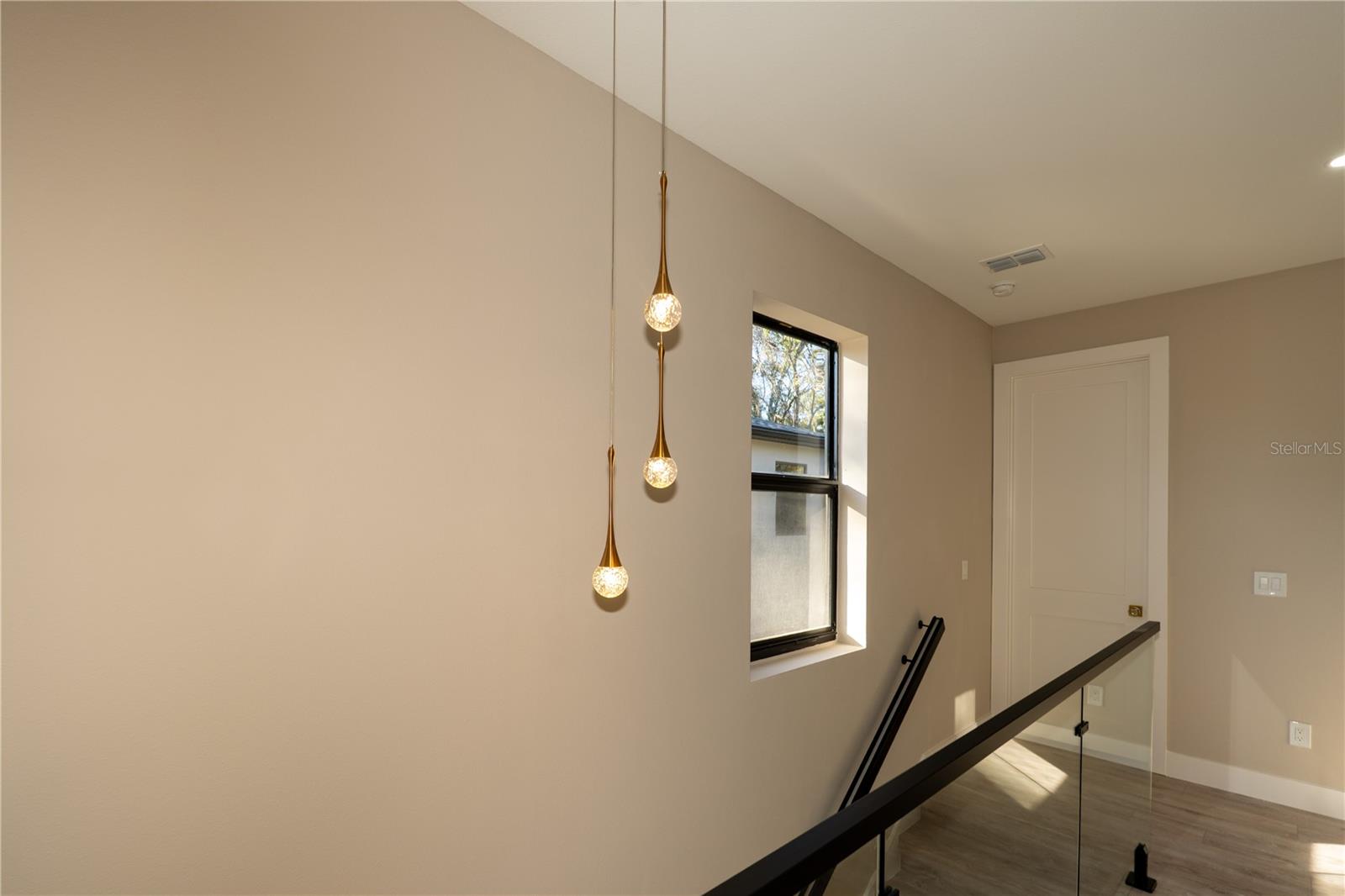 Image 18 of 50 For 7619 Amherst Street