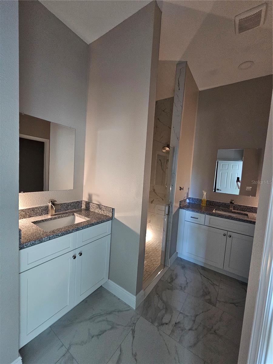 Image 18 of 23 For 4502 42nd Avenue N