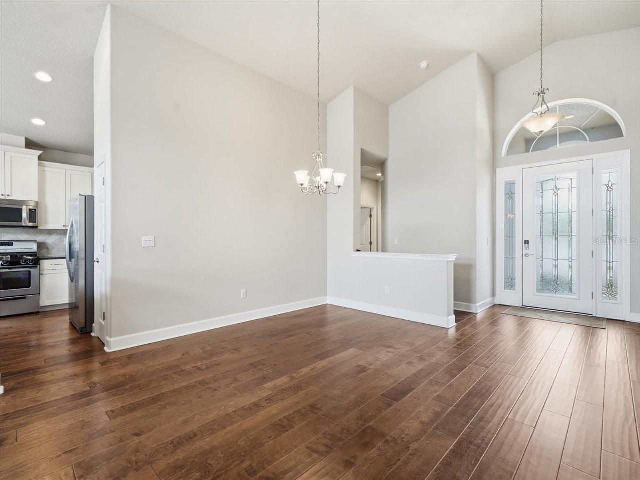 Image 14 of 65 For 2514 Summerdale Court