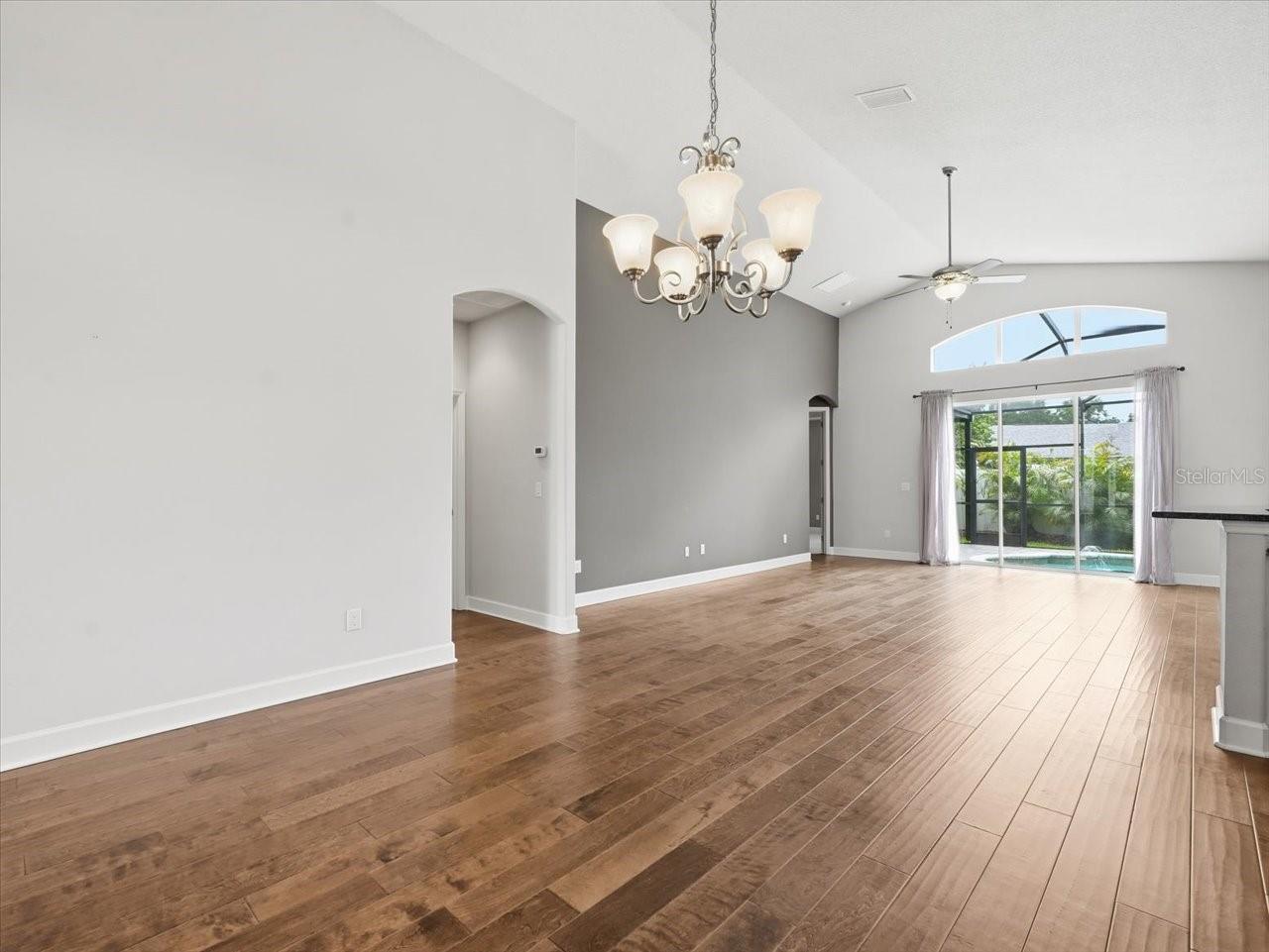 Image 17 of 65 For 2514 Summerdale Court