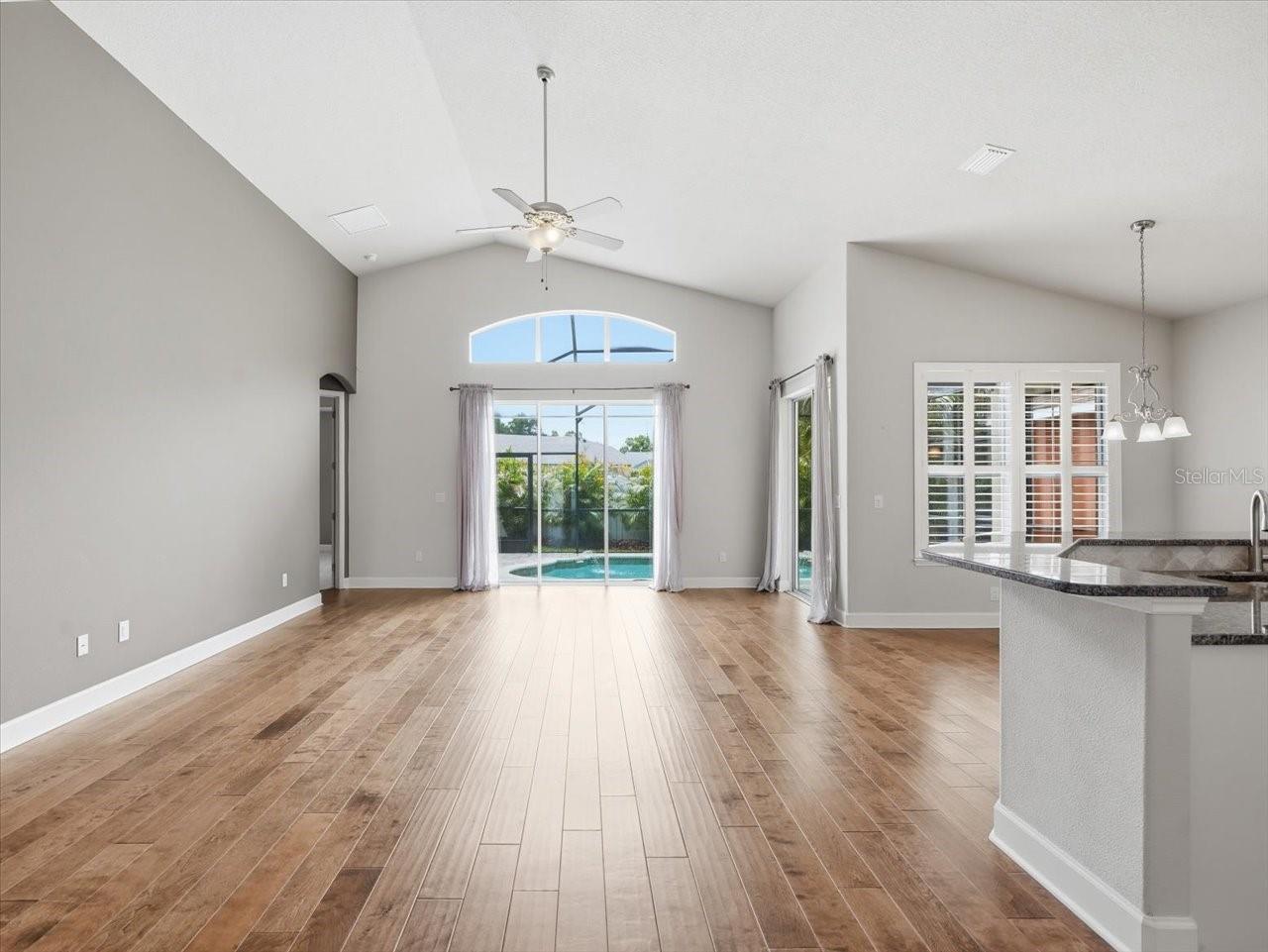 Image 19 of 65 For 2514 Summerdale Court