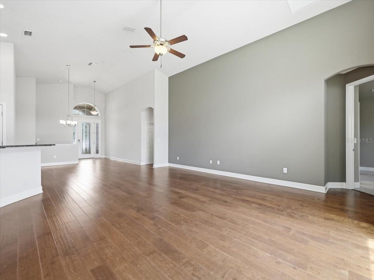 Image 22 of 65 For 2514 Summerdale Court