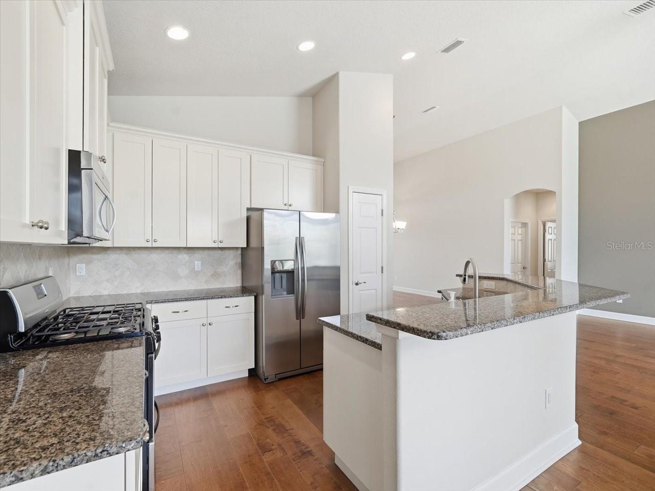 Image 25 of 65 For 2514 Summerdale Court