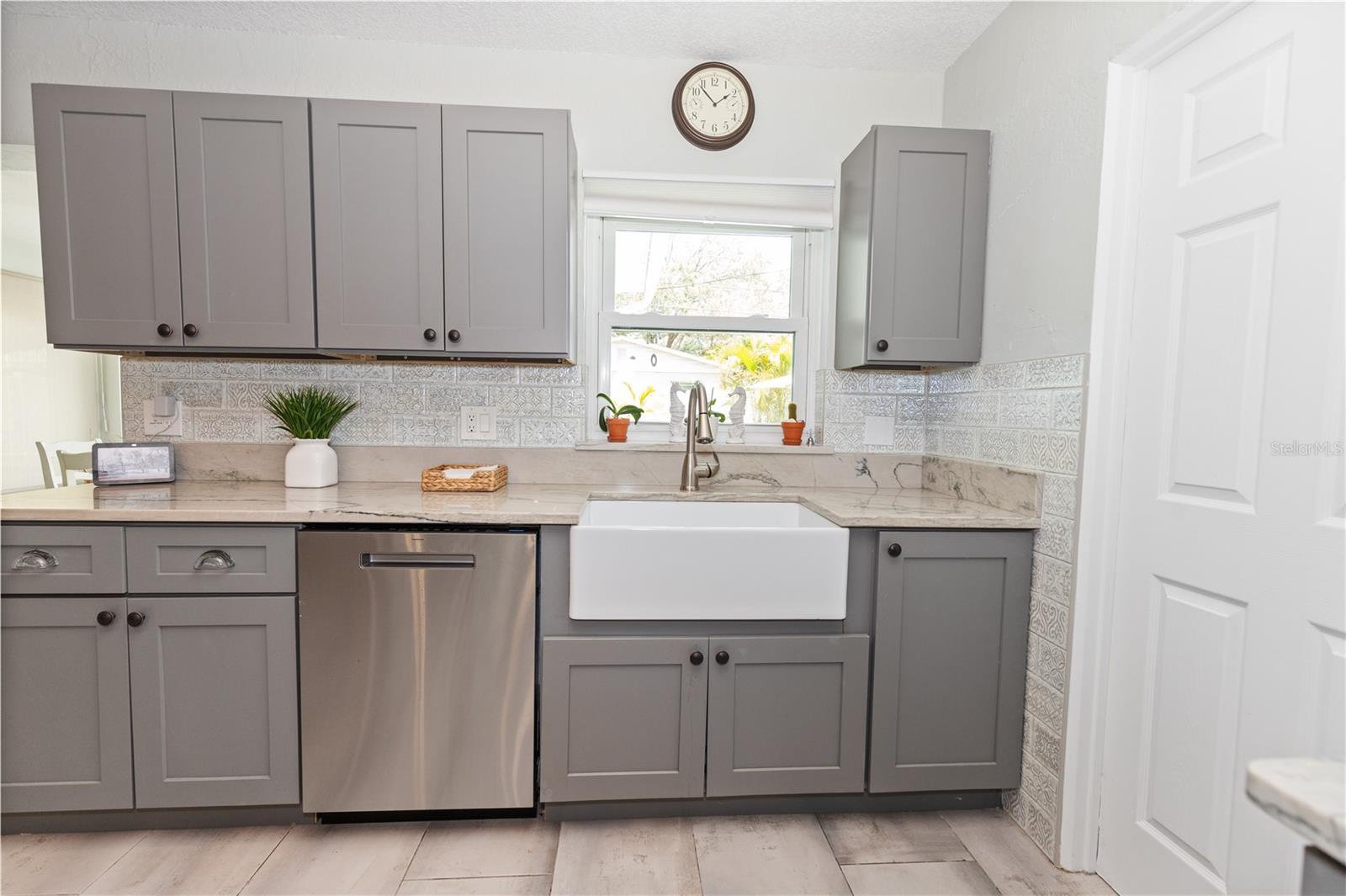 Image 15 of 40 For 8347 41st Avenue N