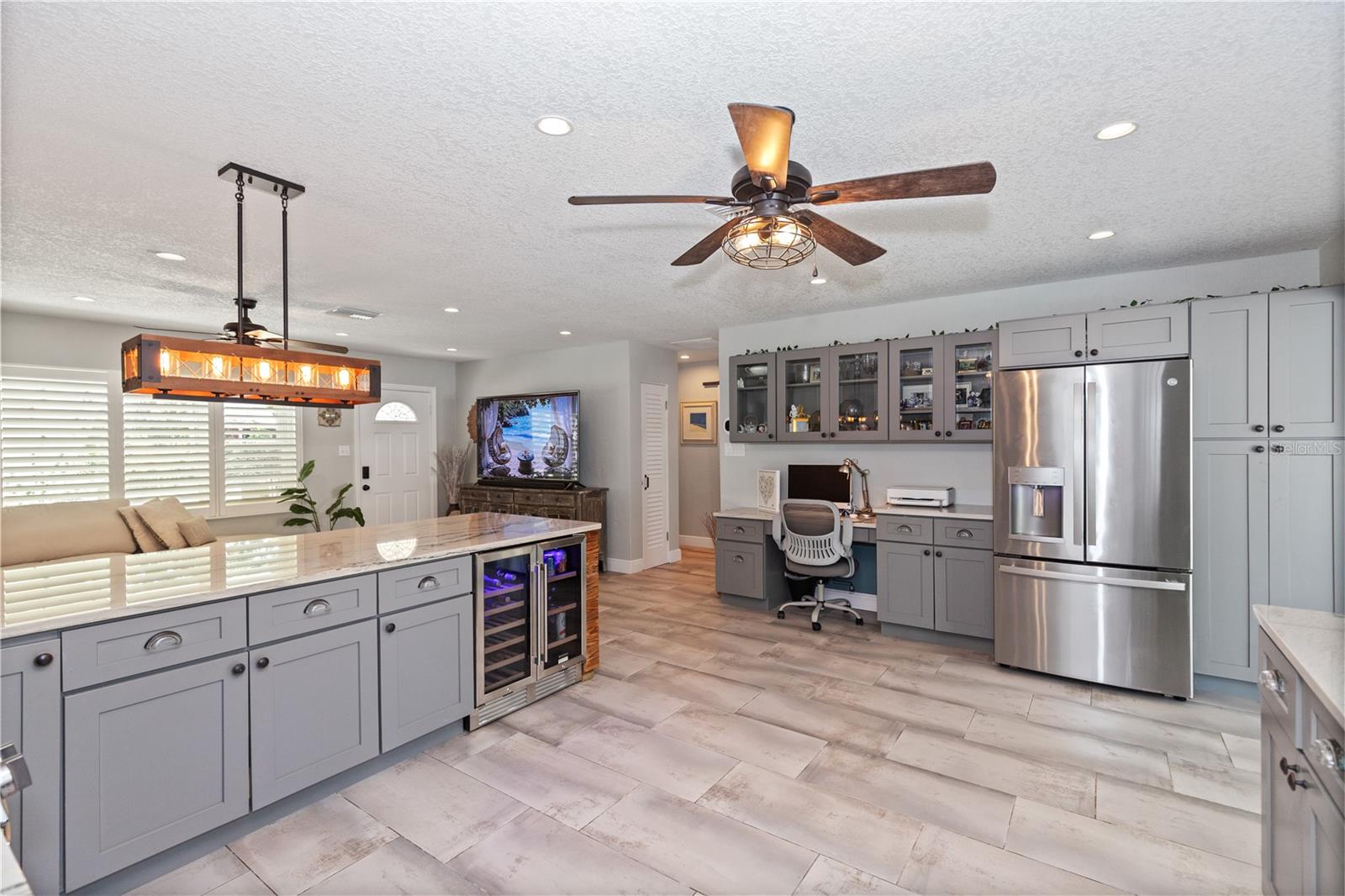Image 16 of 40 For 8347 41st Avenue N