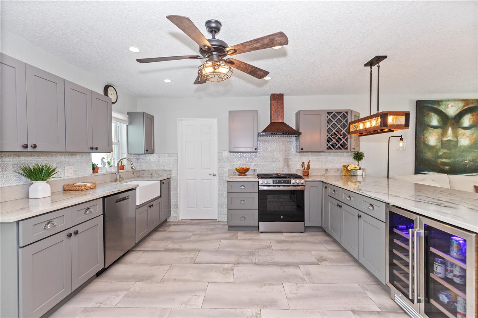 Image 18 of 40 For 8347 41st Avenue N
