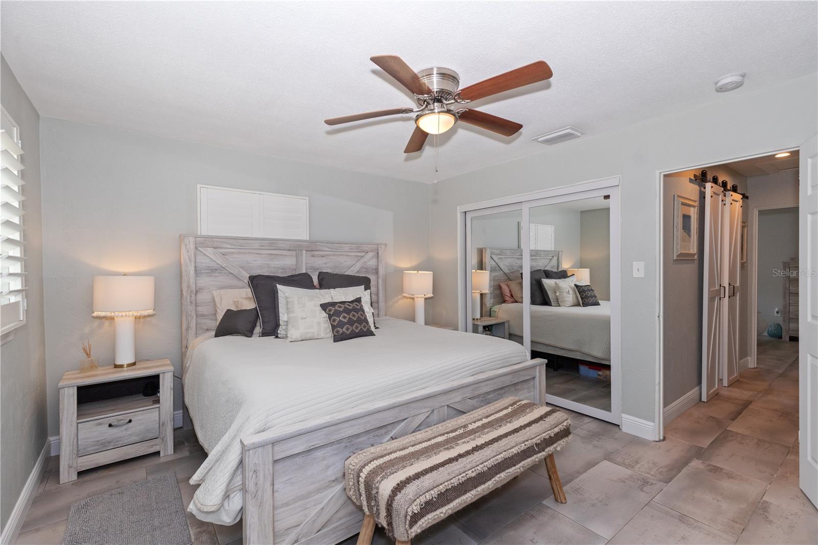 Image 21 of 40 For 8347 41st Avenue N