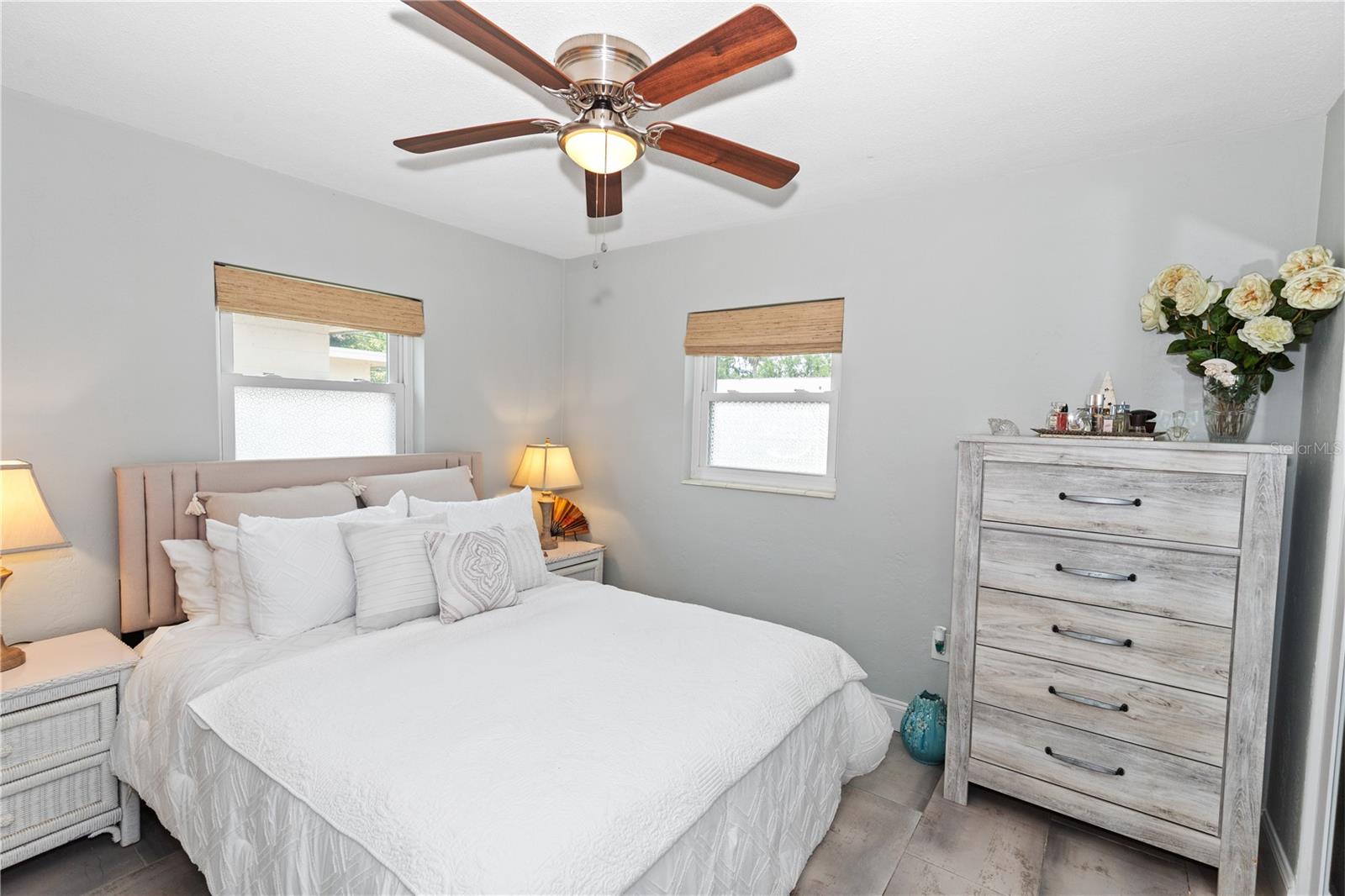 Image 24 of 40 For 8347 41st Avenue N