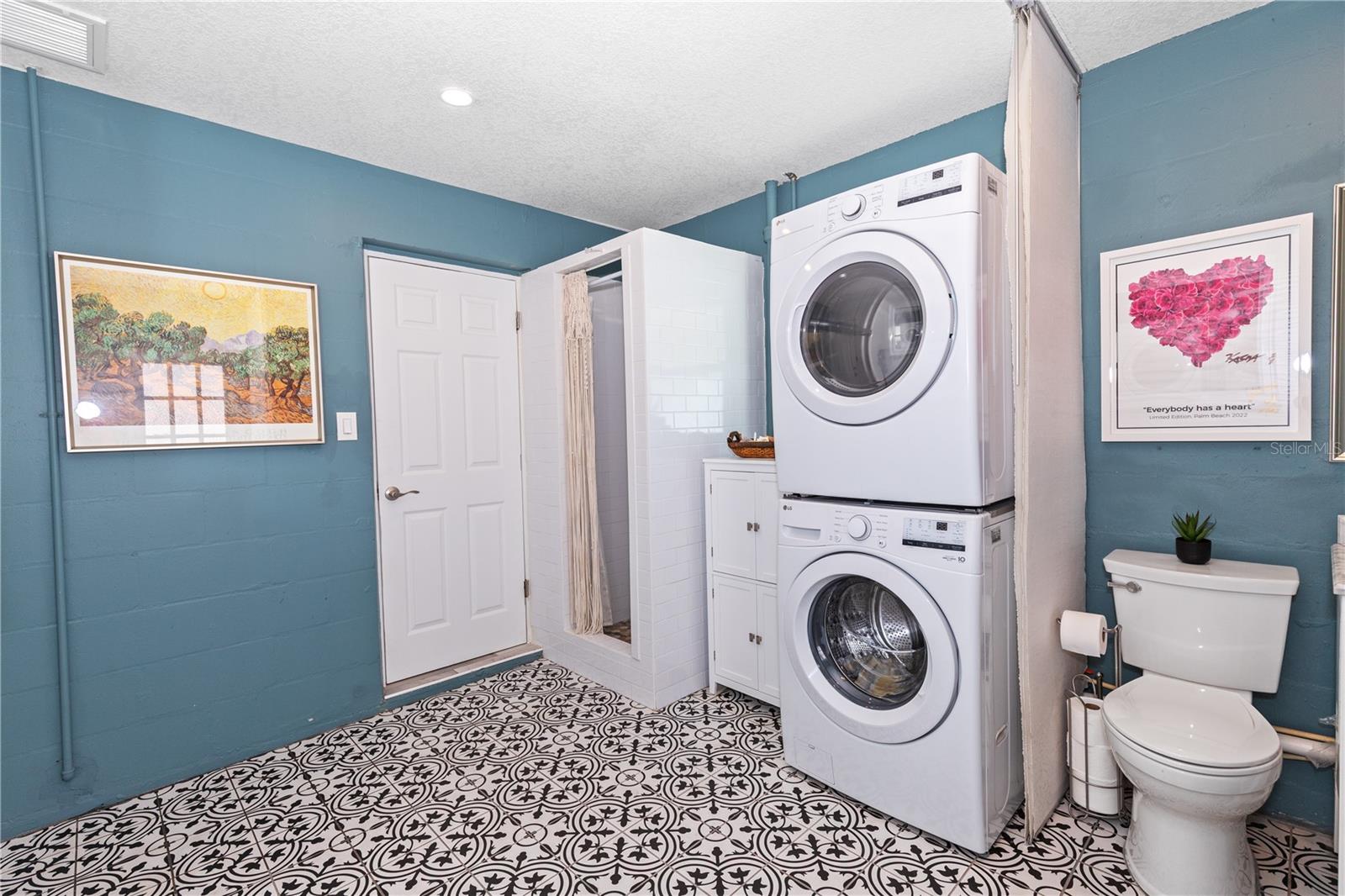 Image 28 of 40 For 8347 41st Avenue N