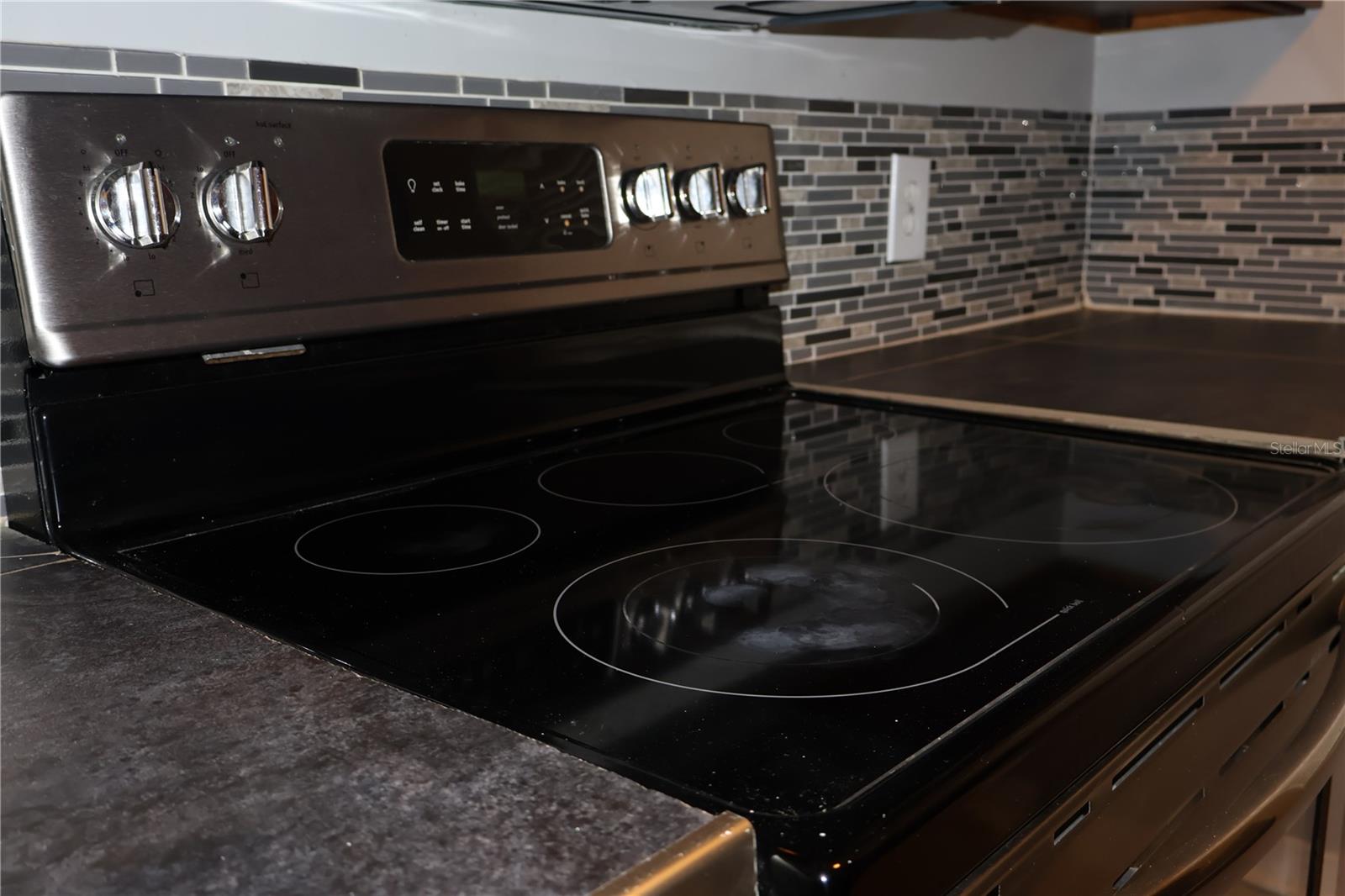 Image 13 of 30 For 7609 Abbey Lane B