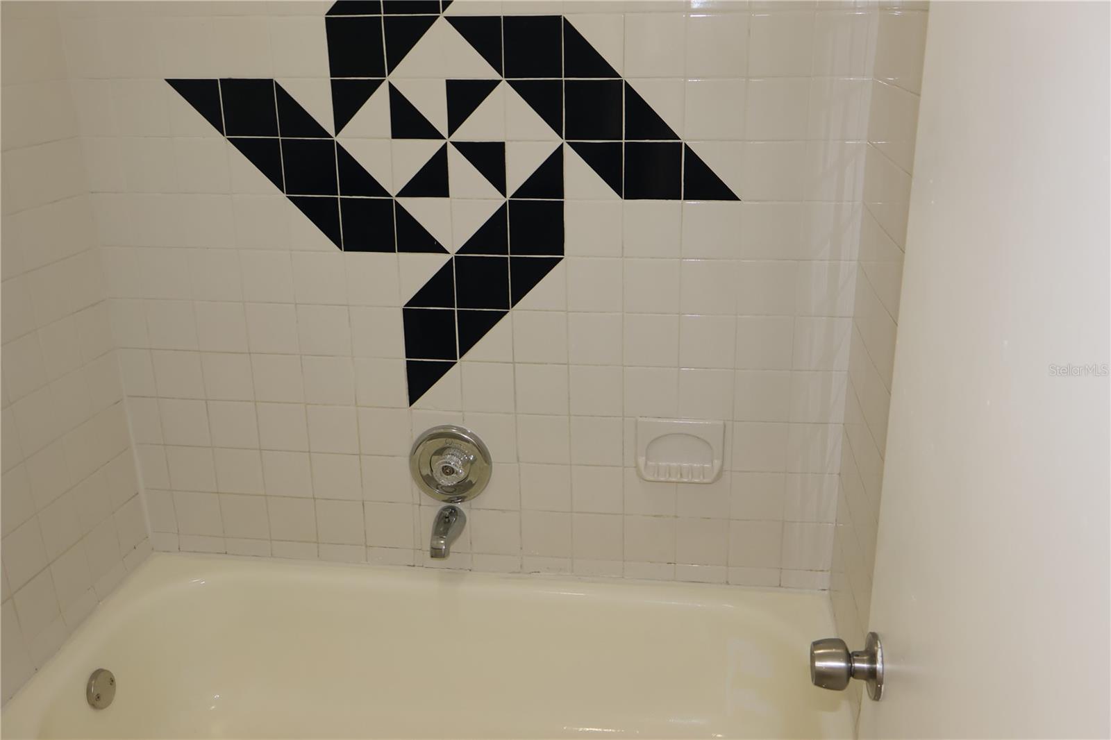 Image 18 of 30 For 7609 Abbey Lane B