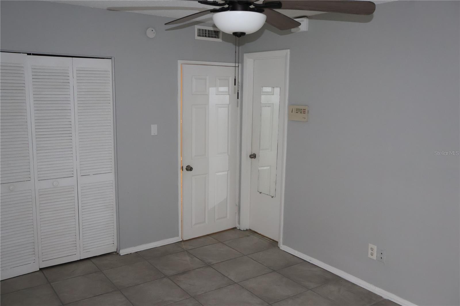 Image 24 of 30 For 7609 Abbey Lane B