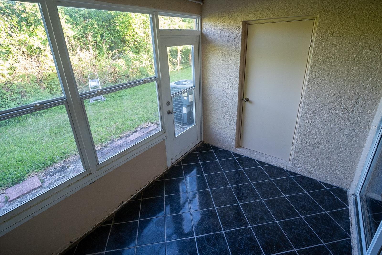 Image 12 of 28 For 1250 Redondo Way