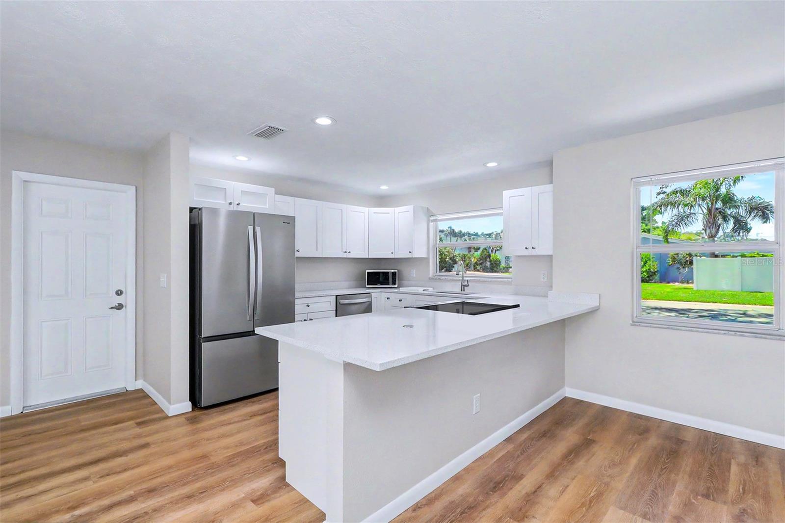 Image 8 of 34 For 7901 3rd Street N