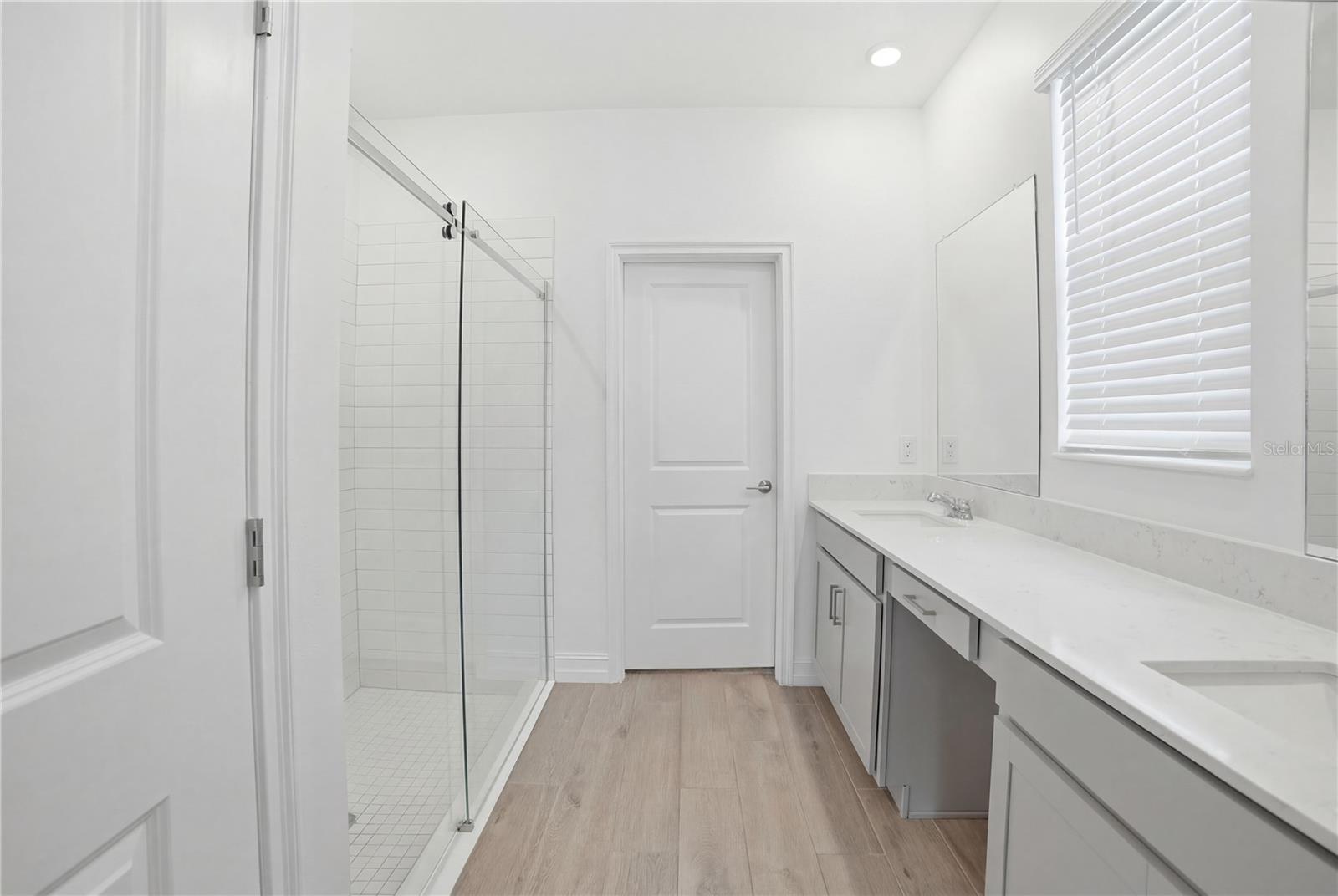 Image 32 of 54 For 11534 72nd Place E