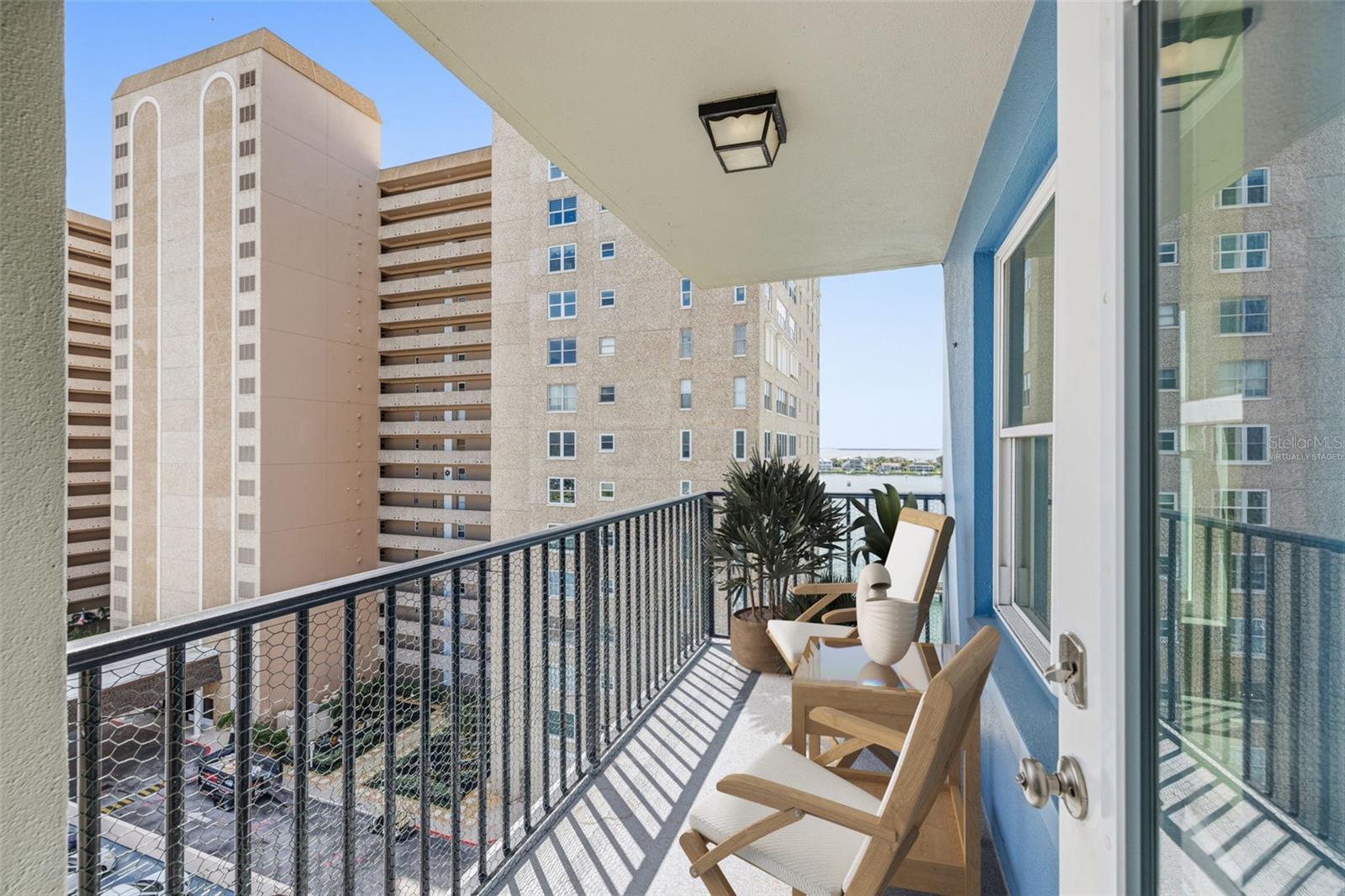 Image 30 of 44 For 5220 Brittany Dr S  901