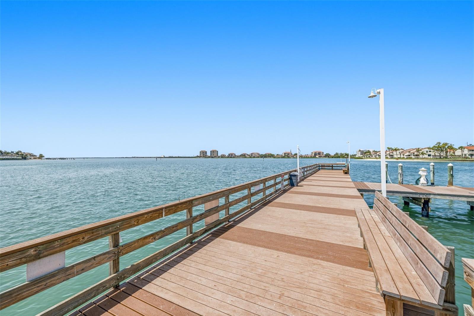 Image 38 of 44 For 5220 Brittany Dr S  901