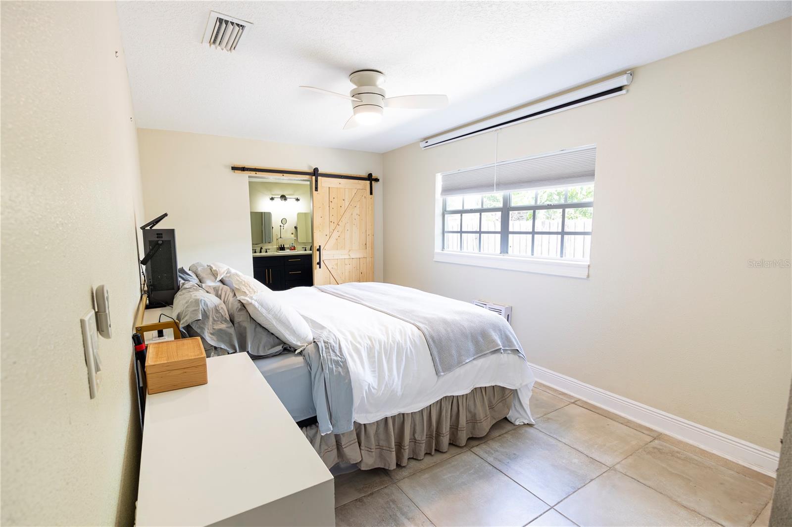 Image 8 of 32 For 10904 15th Street