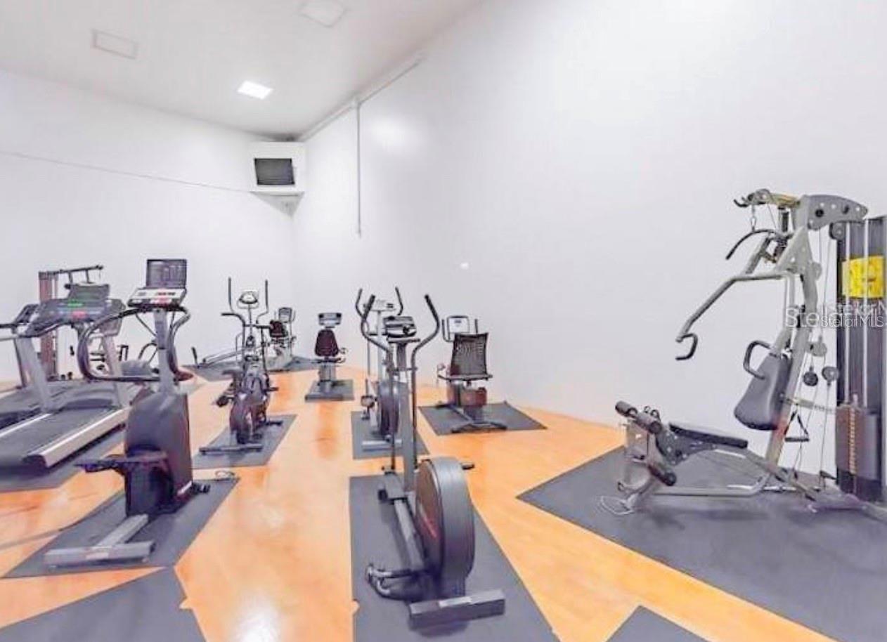 Image 16 of 23 For 1400 Gandy Boulevard N 703