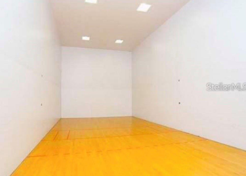 Image 17 of 23 For 1400 Gandy Boulevard N 703