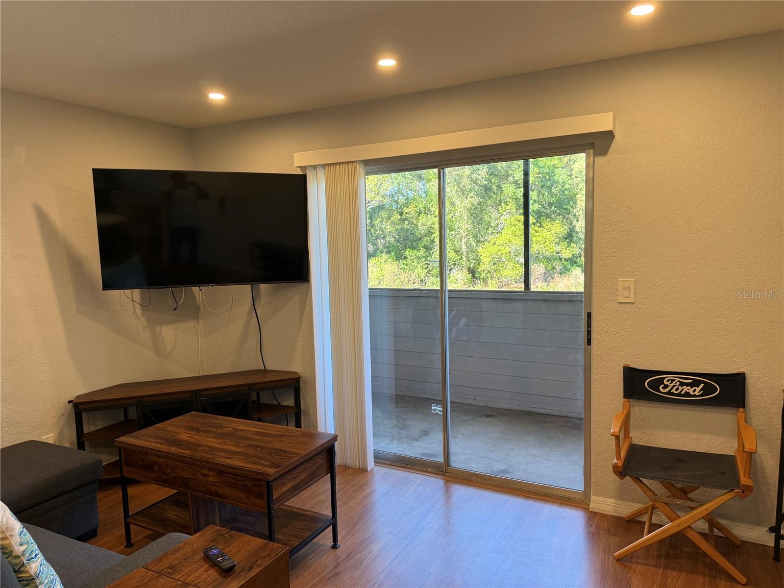 Image 9 of 23 For 1400 Gandy Boulevard N 703